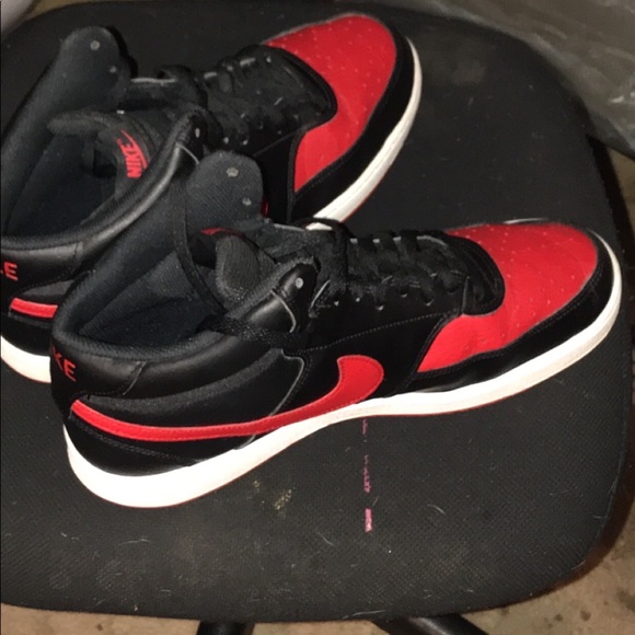 ❌SOLD❌NIKE MENS COURT VISION MID SNEAKER - BLACK - Picture 1 of 9